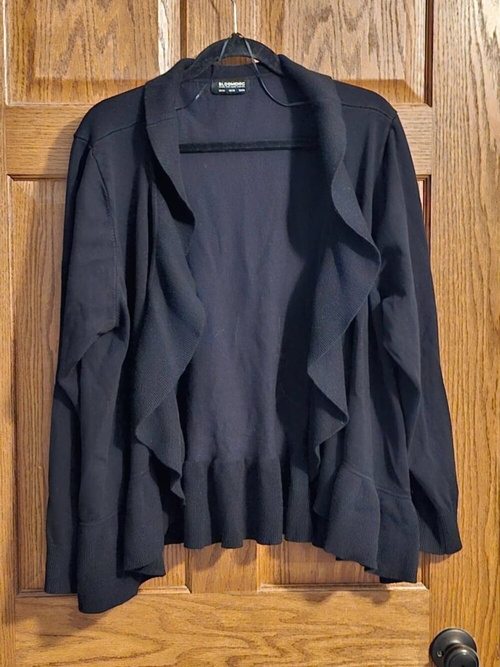 [US 26] Bloomchic Black Ruffle Cardigan